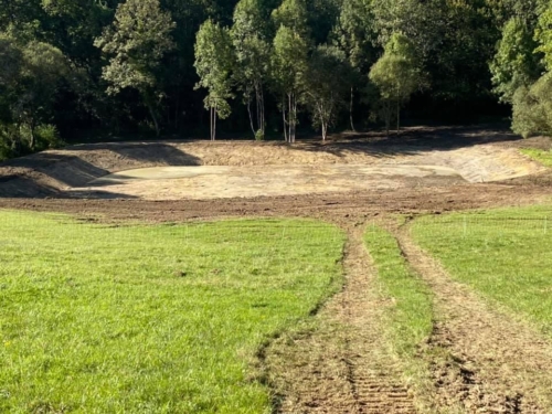 Création d'un étang à Tamniès